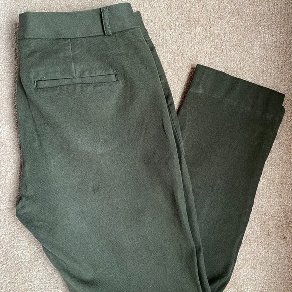 Banana Republic Pants - Sloan Curvy Fit Capri Dress Pant